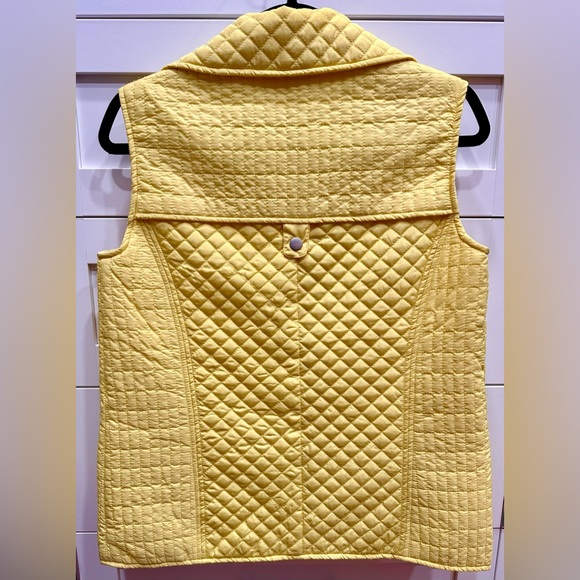 Peck & Peck Yellow Vest - Picture 3 of 5